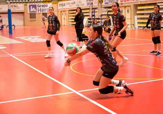 El Sporting inicia el curso con doce equipos femeninos