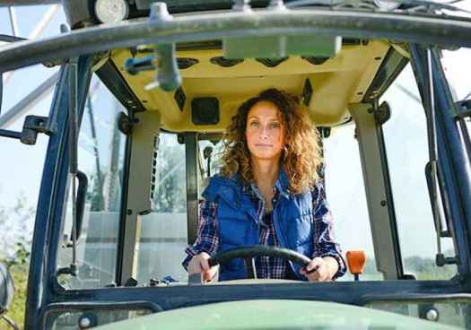 La Junta reconoce contribución esencial de mujeres al desarrollo del medio rural 