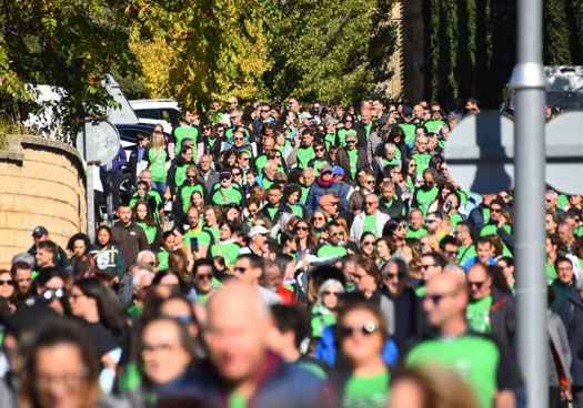 Más de cinco mil personas marchan contra el cáncer en Soria (II)