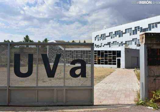 La UVa guarda minuto de silencio por accidente ferroviario de Toledo
