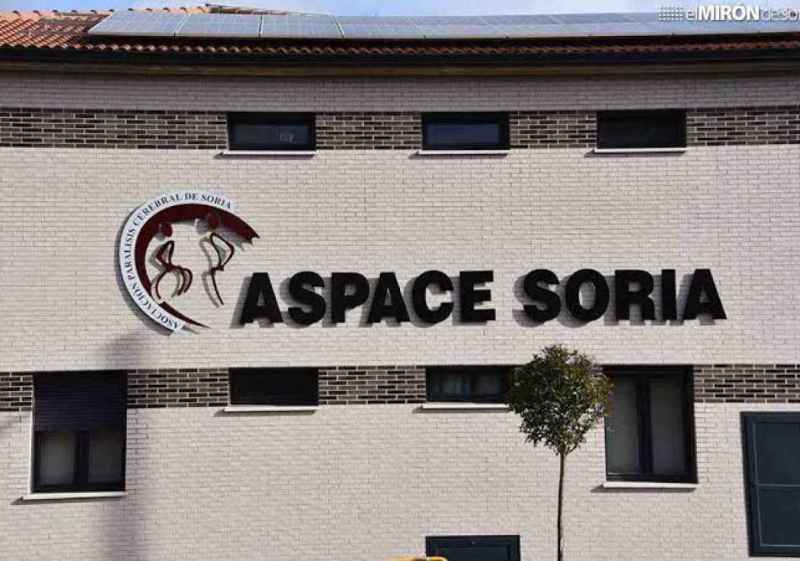 ASPACE Soria adelanta la Navidad para reclamar que "el mejor regalo es cuidar sin renunciar"